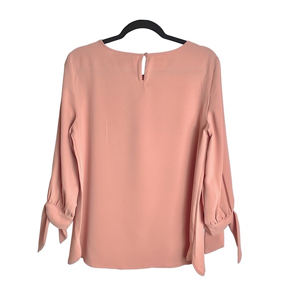 NINE WEST Women's Pullover Jewel Neck Crepe Blouse with 3/4 Bow Sleeve Detail - Picture 2 of 9